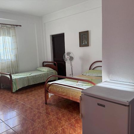 Melas Villa Дуррес Екстер'єр фото