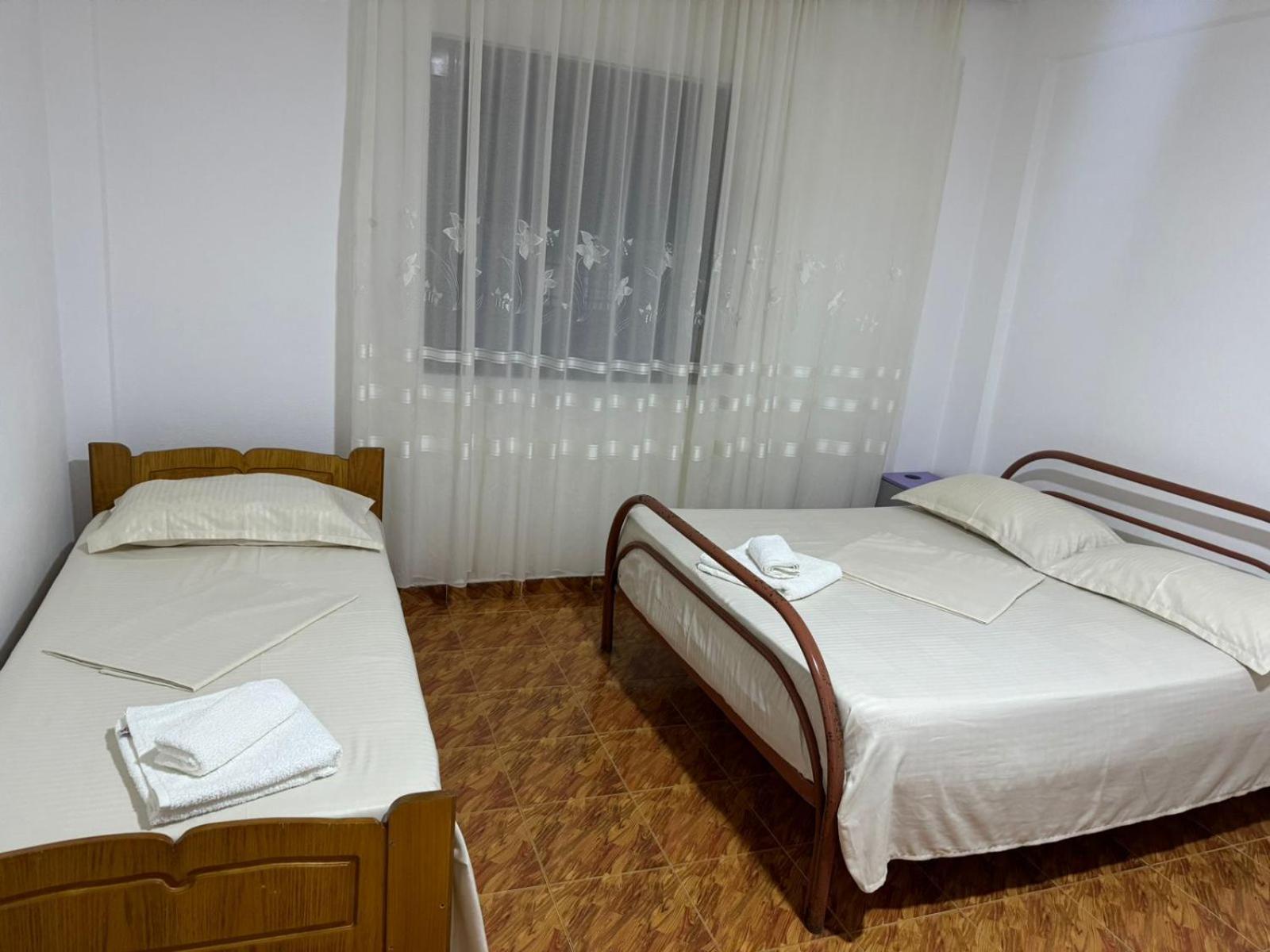 Melas Villa Дуррес Екстер'єр фото